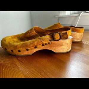 Sezane mustard suede clogs